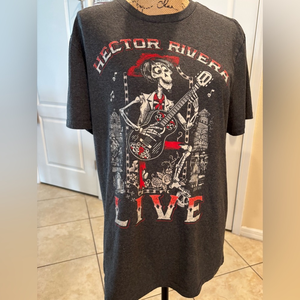 Disney Hector Rivera from the movie Coco Graphic Men's T-Shirt - Black